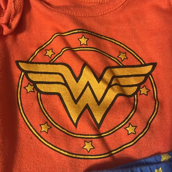 Wonder Woman 0-3M Outfit - Picture 2 of 7